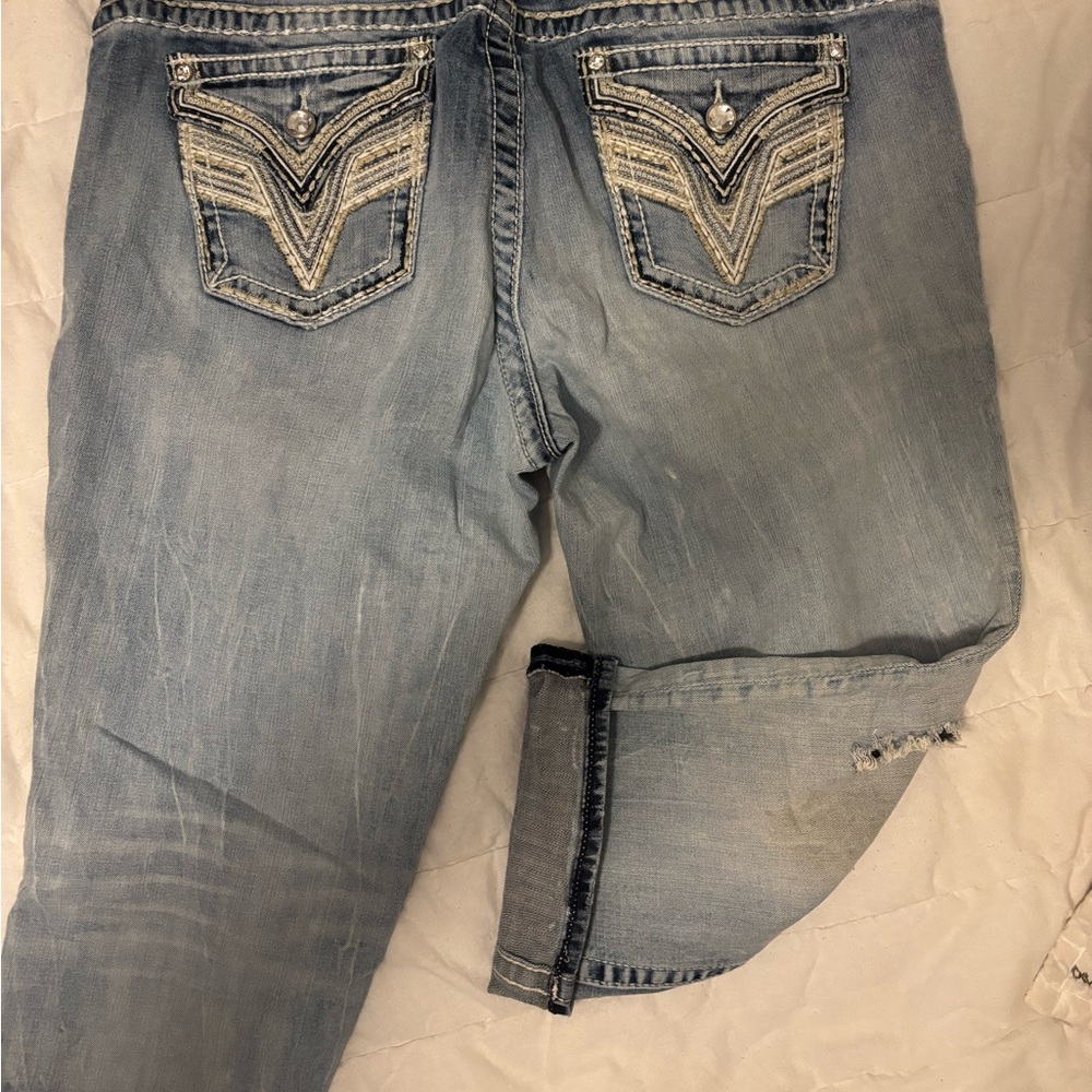 Vigoss Light Blue Cropped Jeans with Embellished Pockets